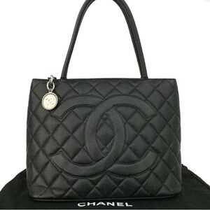 Chanel Caviar Tote Bag